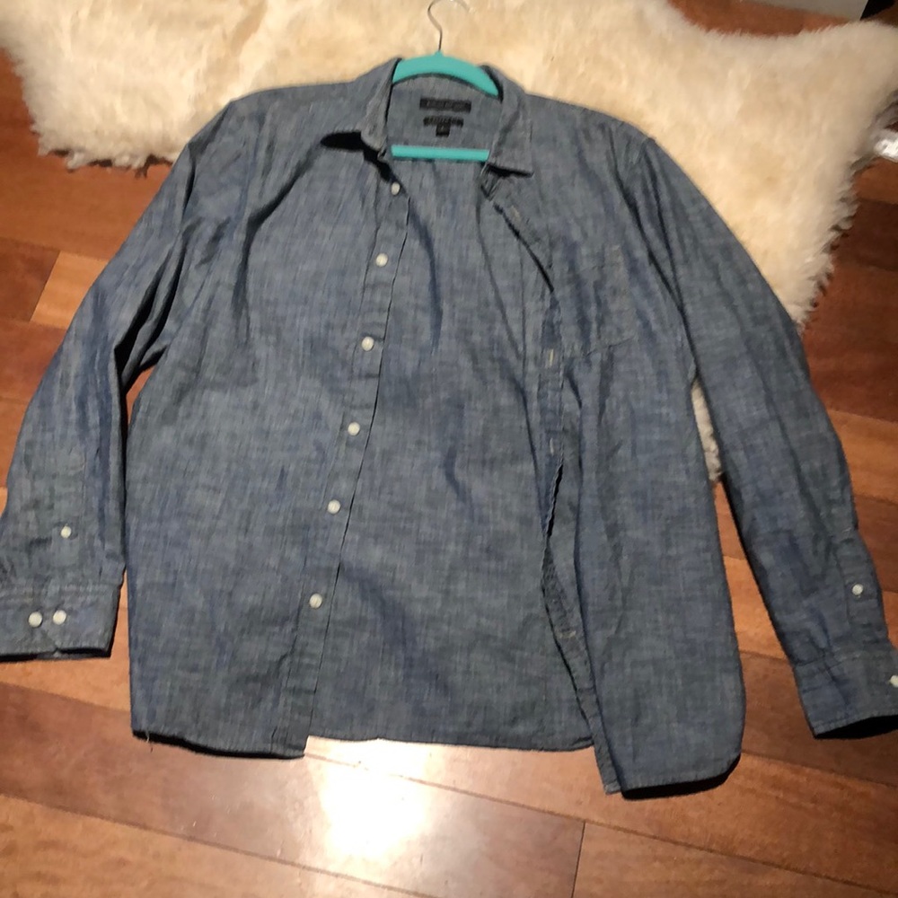 Banana Republic Jean chambray button down